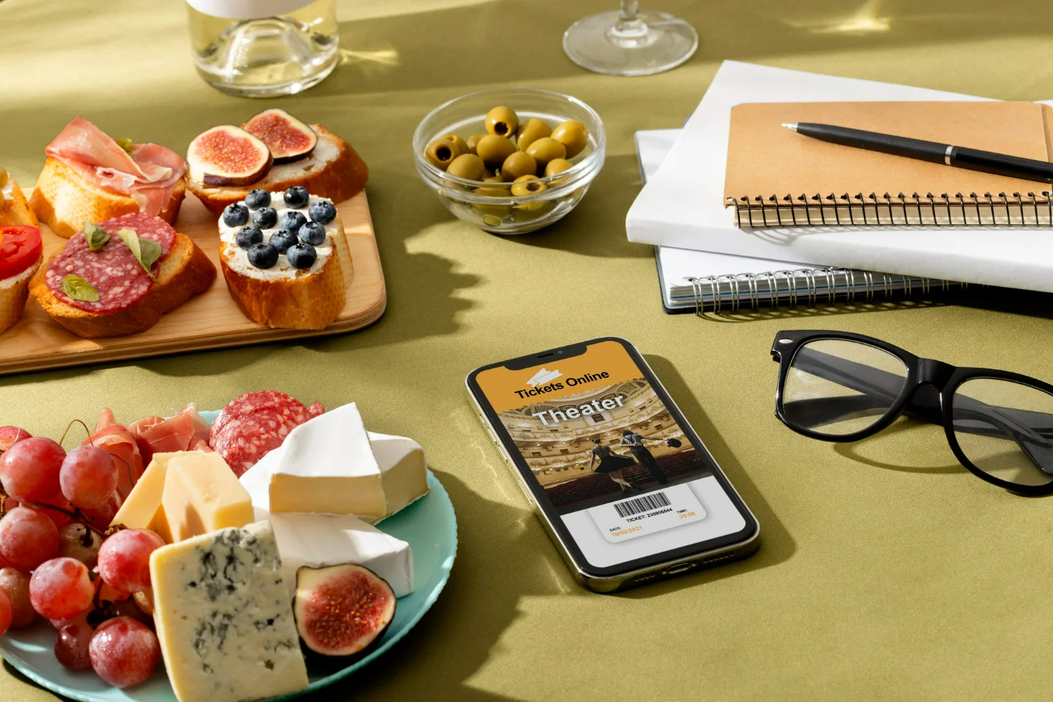 Digital marketing agency team collaborating on strategies for food and beverage campaigns