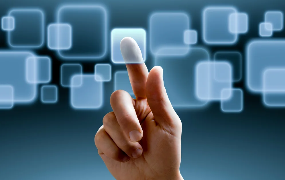 Journalist interviews expert, simplifying complex tech concepts with clear communication strategies