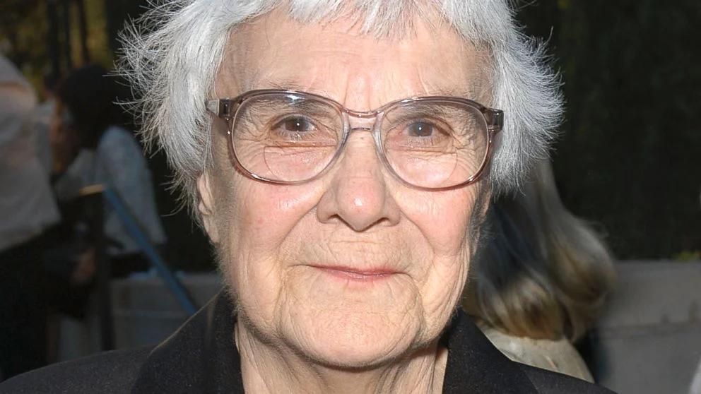 Harper Lee, author photo, 1960s with typewriter, a literary figure