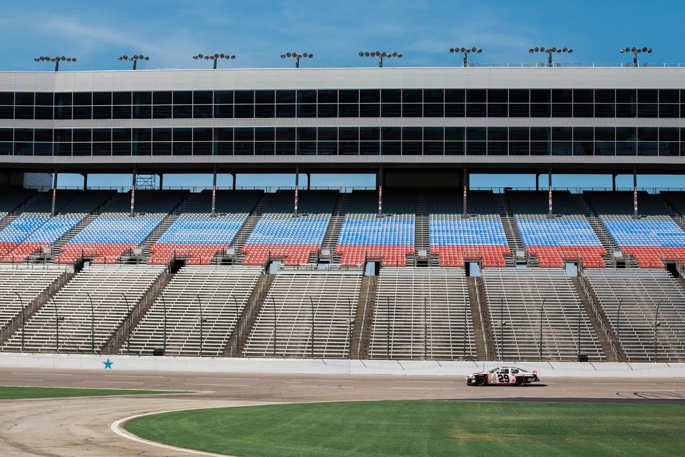 Michael Jordan and Denny Hamlin team up, challenging for a NASCAR championship
