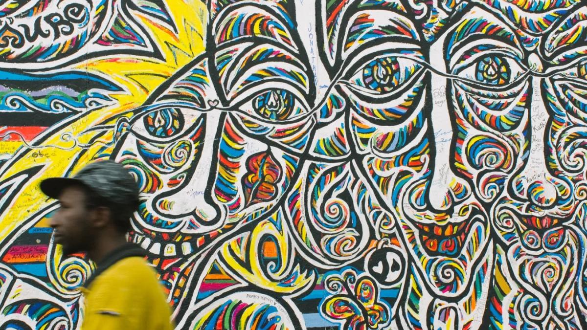 Detailed persona profiles with key demographics and psychographics for effective marketing strategies